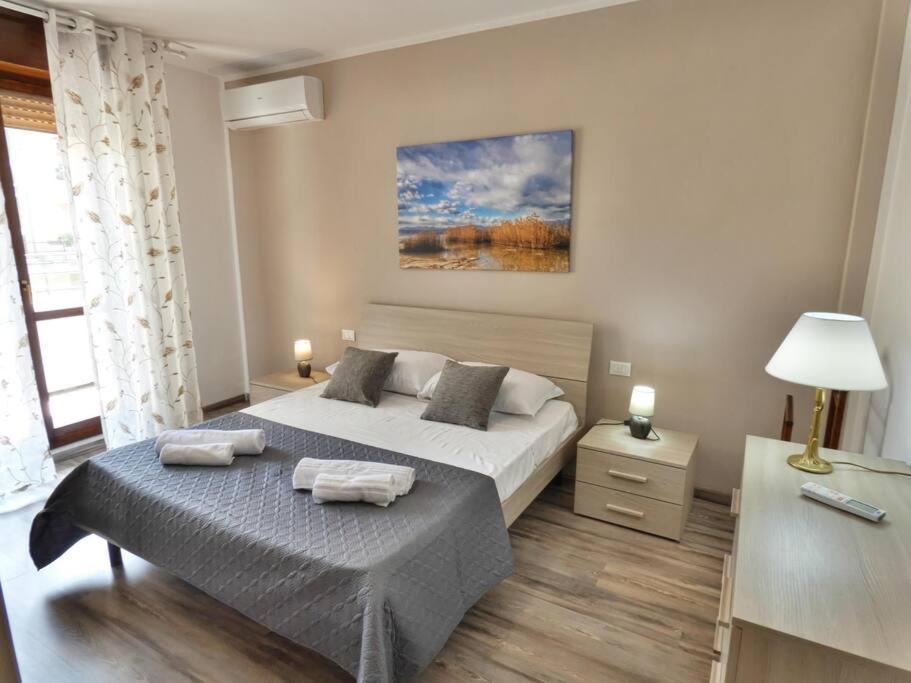 Welcome House Desenzano Center Apartman Desenzano del Garda Kültér fotó