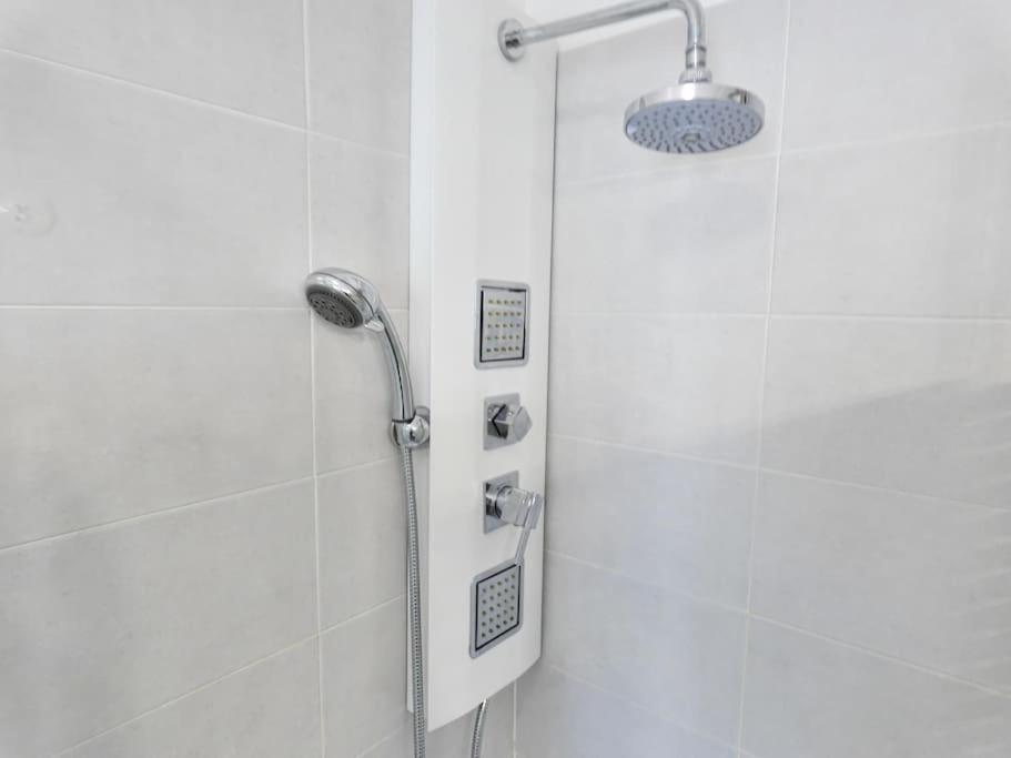Welcome House Desenzano Center Apartman Desenzano del Garda Kültér fotó
